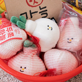 Bite Me Garlic Nosework Toy | Henlo Pets