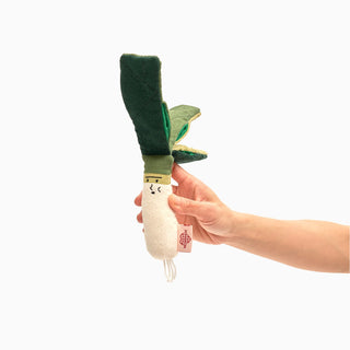 the furryfolks Green Onion Nosework Toy | Henlo Pets
