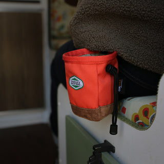 Charlie's Backyard Town Cordura Treat Pouch | Henlo Pets