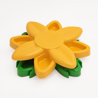 Zippy Paws - SmartyPaws Puzzler Sunflower | Henlo Pets