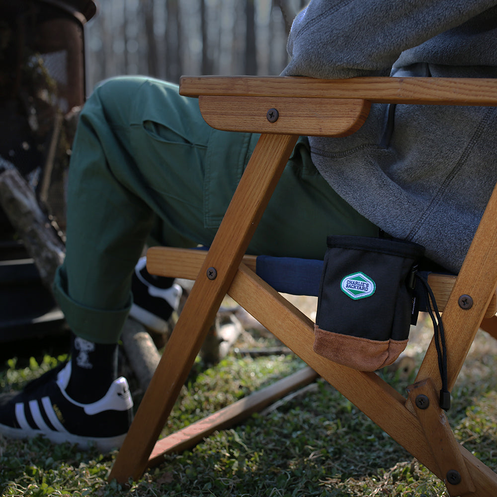 Charlie&#39;s Backyard - Town Cordura® Treat Bag - Henlo Pets