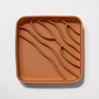 Dogged Beach Slow Feeder Bowl - Nutmeg | Henlo Pets