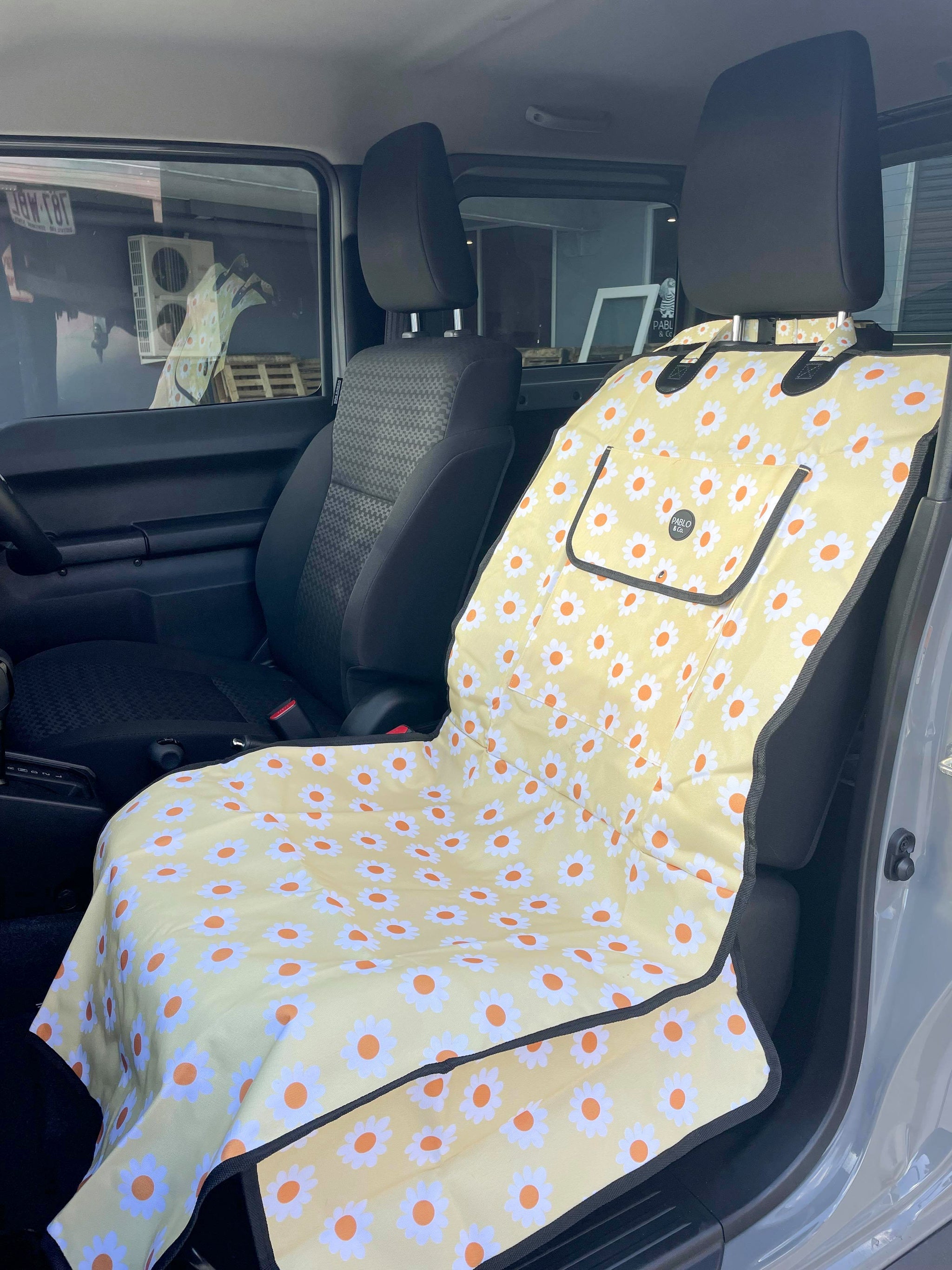 Pablo & Co - Yellow Daisy Deluxe Singe Car Seat Cover - Henlo Pets