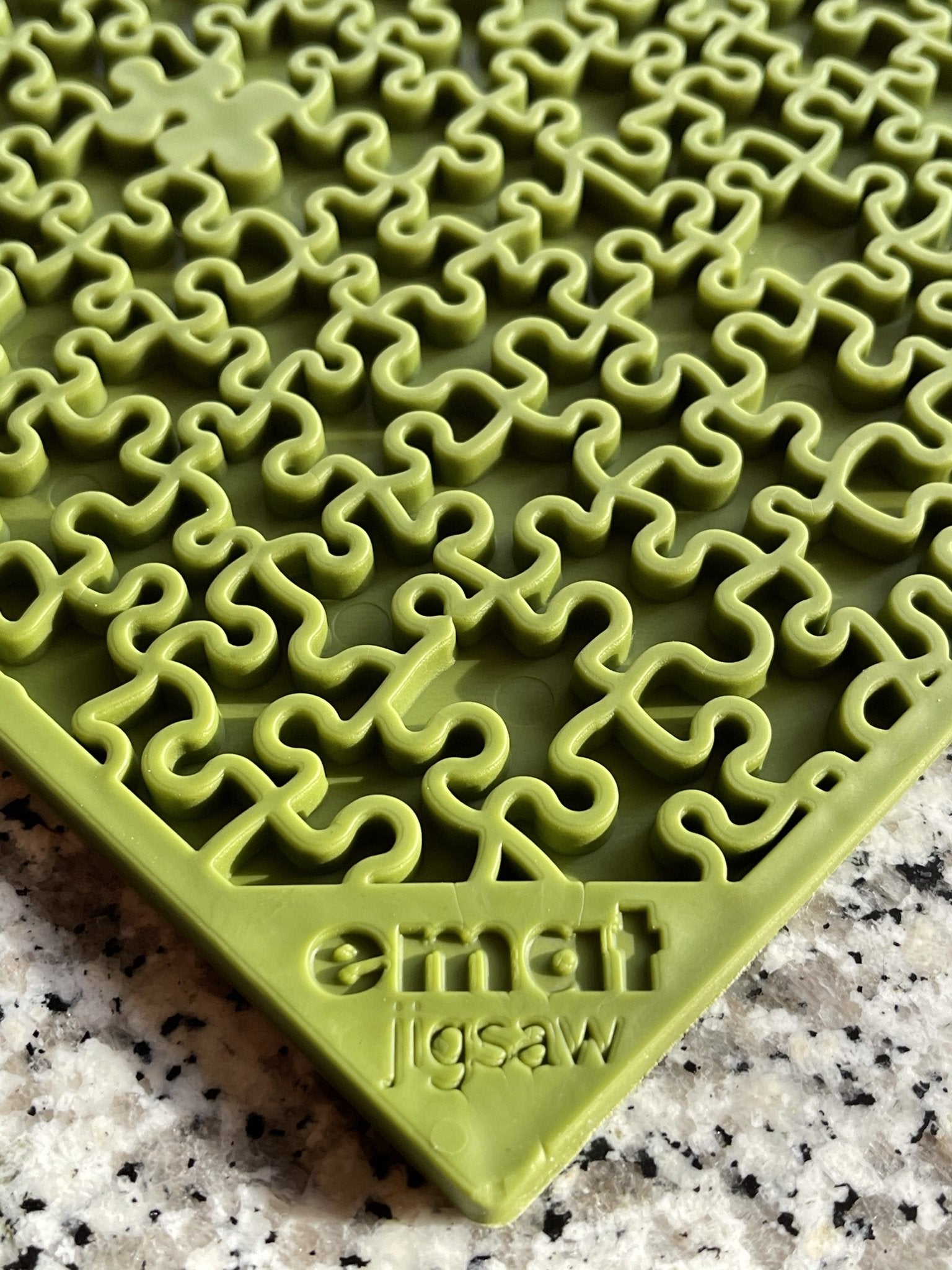 SodaPup - Jigsaw Square eMat Licking Mat Green - Henlo Pets