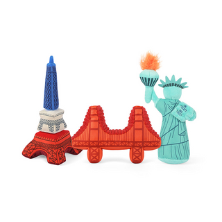 P.L.A.Y. - Totally Touristy Eiffel Tower - Henlo Pets